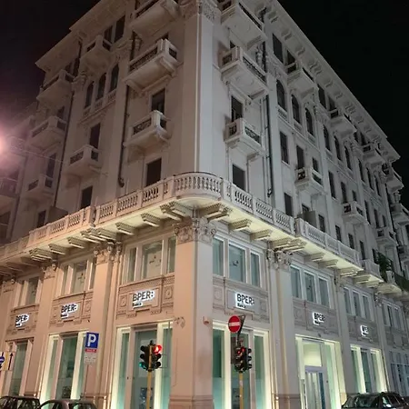 Berga Exclusive 3 Apartment *