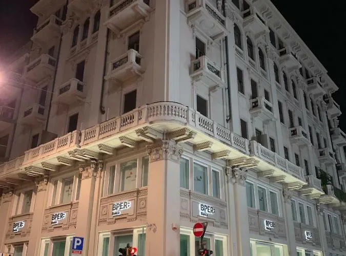 Berga Exclusive 3 Apartment *